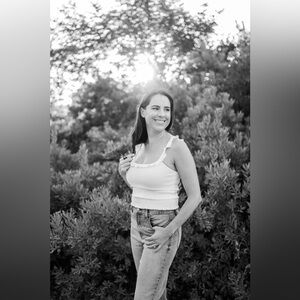 Meet your Posher, Hilary